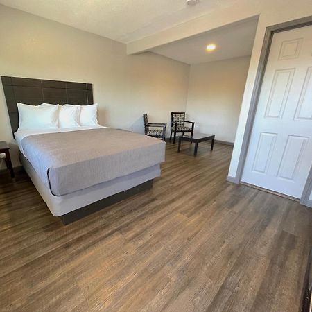 Sequoia Motel Фресно Экстерьер фото